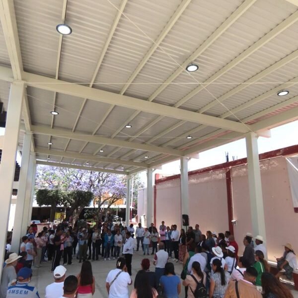Texcoco inaugura techumbre en Centro Comunitario de Santa Cruz de Arriba