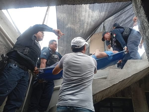 Descarga eléctrica en Chimalhuacán: trabajador es atendido de urgencia