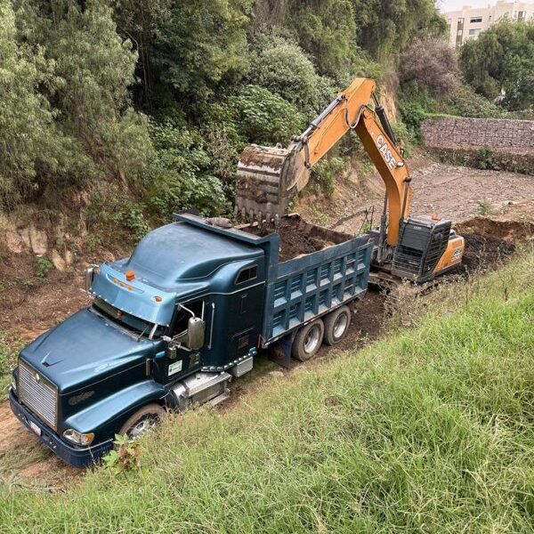 Atizapán intensifica limpieza del vaso regulador La Cañada para prevenir inundaciones