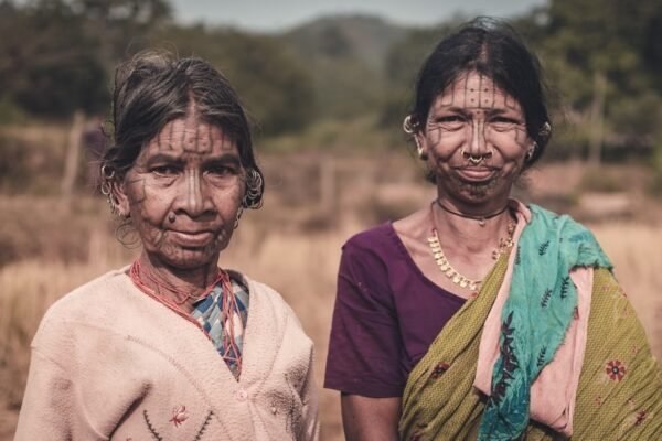 Científicas indígenas: cuando la sabiduría ancestral encuentra el microscopio