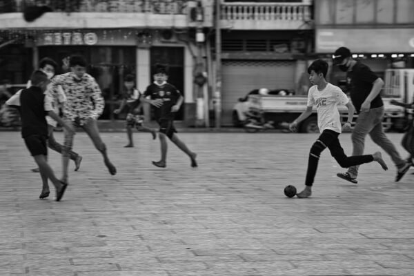 Cuando el fútbol viste de lujo: el nuevo rol de la moda en la cancha