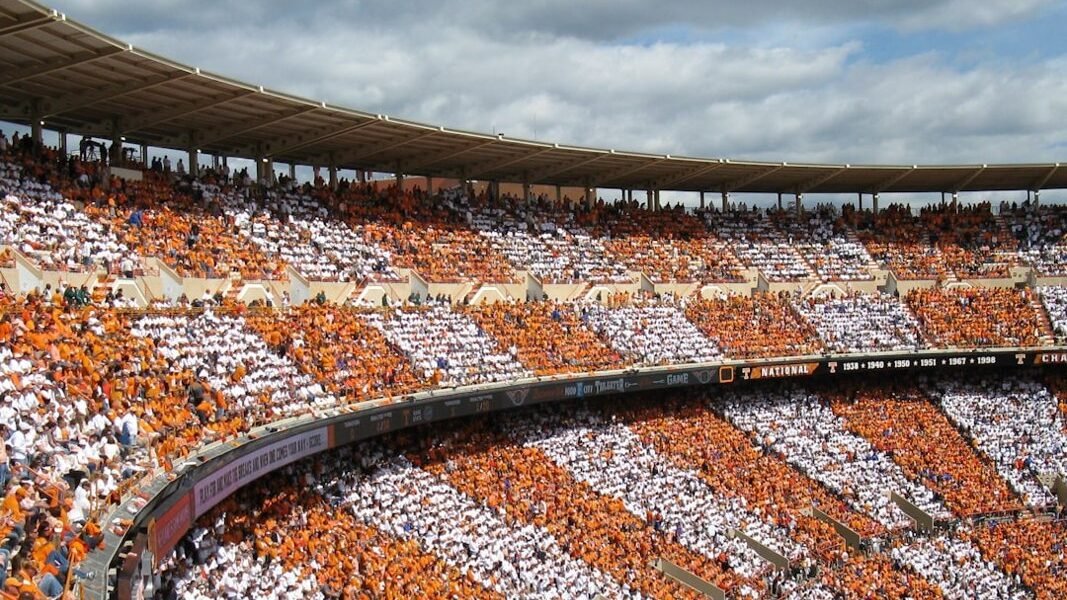 Por qué pagamos el triple por una entrada al Mundial: la economía del sueño