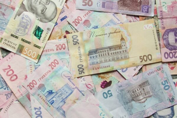 Moneda mexicana se debilita mientras divisas emergentes muestran volatilidad