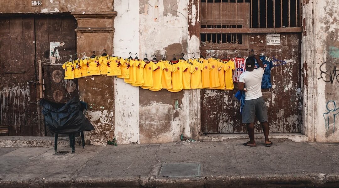 Cómo votan los colombianos y por qué sus decisiones electorales impactan tu bolsillo