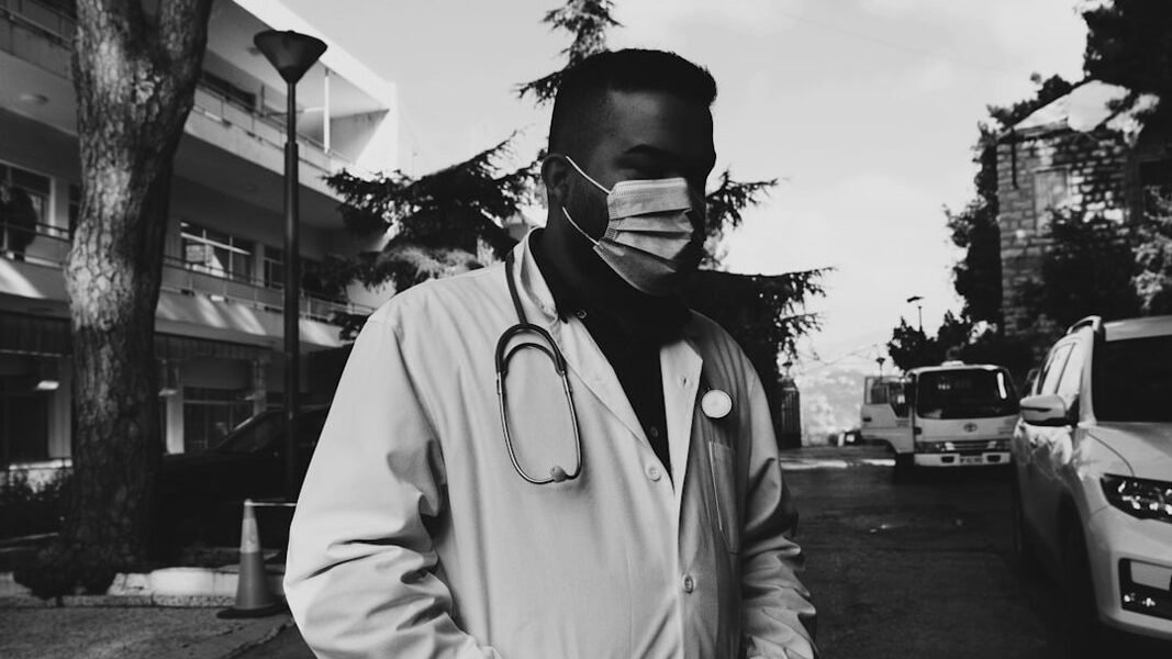 Médicos venezolanos luchan contra el colapso sanitario tras terremotos devastadores