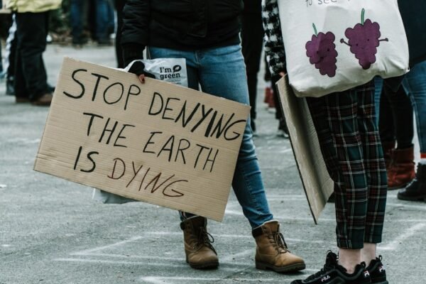 Defensores ambientales latinoamericanos unen fuerzas contra represión y violencia