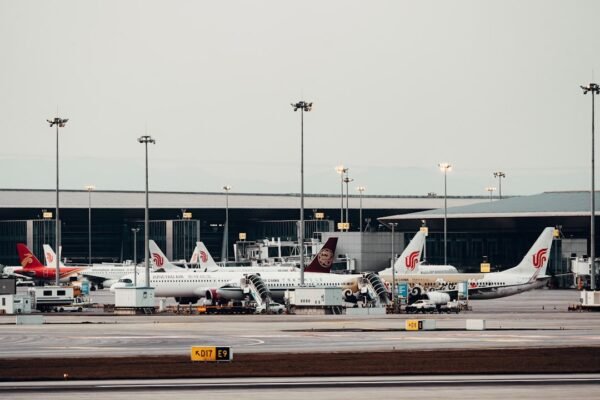 El transporte aéreo chileno enfrenta su peor racha: qué significa para Latinoamérica