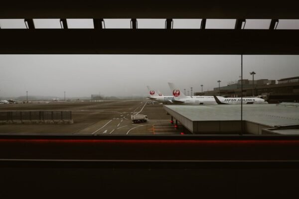 Turbulencia aérea en Chile: el transporte se desploma mientras Latinoamérica busca recuperación
