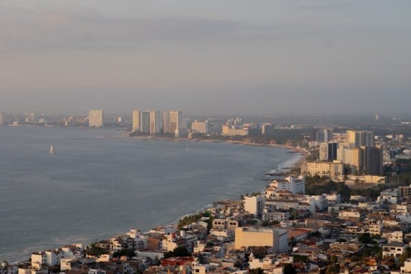 México: gobernanza fracturada y riesgos climáticos en tiempos de transición