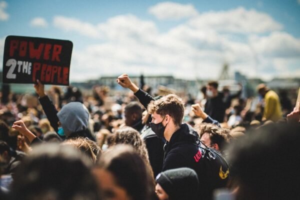 Cuando el poder trasciende las urnas: la injerencia como estrategia permanente