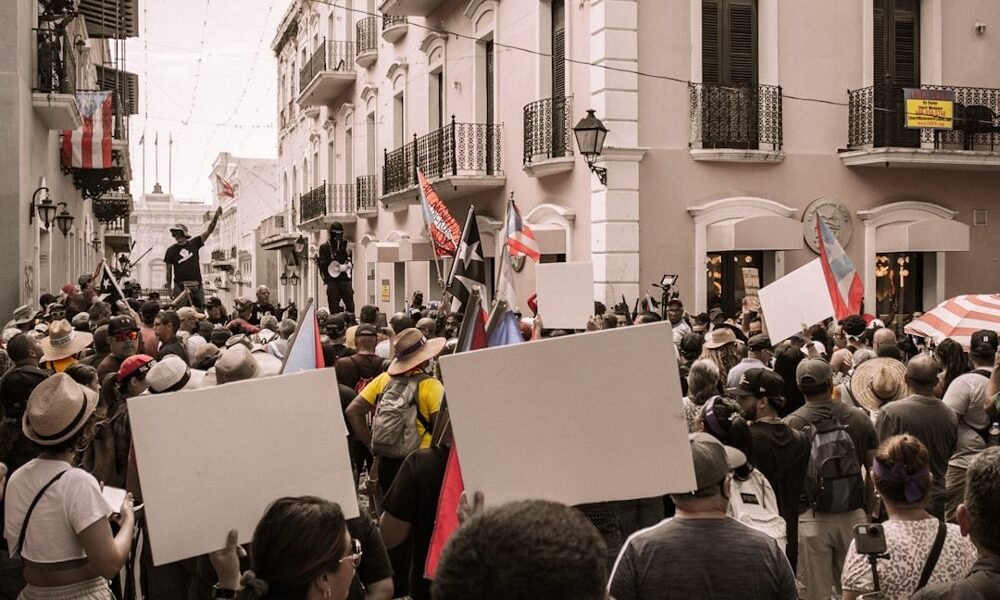 Campos denuncia década de persecución de Corral tras desistimiento legal