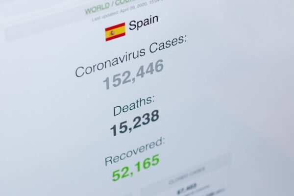 Naturalización acelerada: cómo creció el censo electoral español en meses