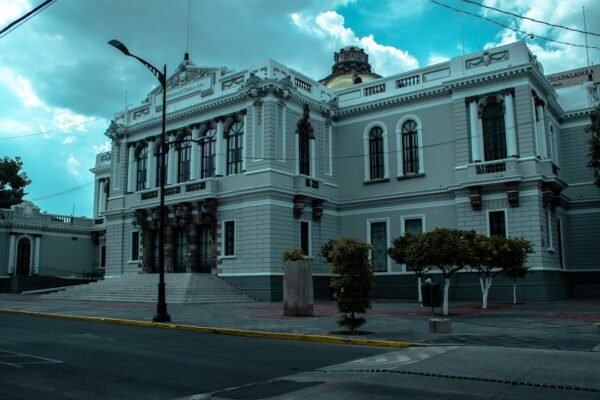 Salud pública en México: El desafío de fortalecer instituciones de cobertura