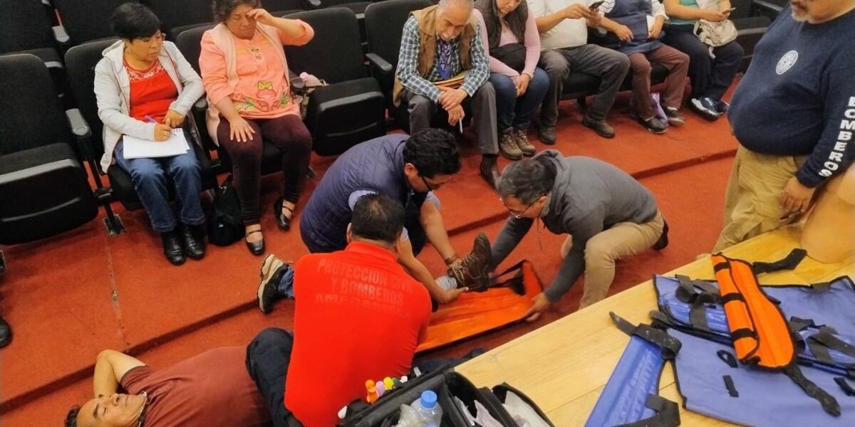 Capacitan a trabajadores de ecoparques en primeros auxilios