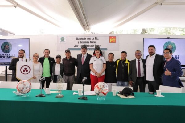 PT lanza programa para llevar deporte y paz a comunidades de México