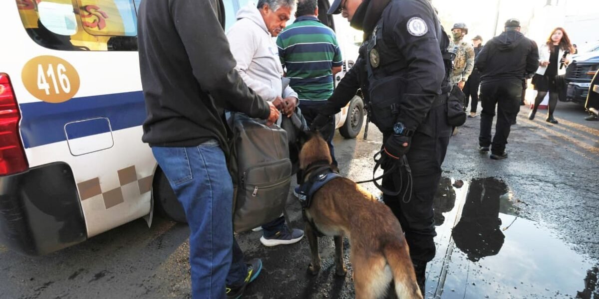 Ecatepec refuerza seguridad en transporte público con operativo en carretera Texcoco-Lechería