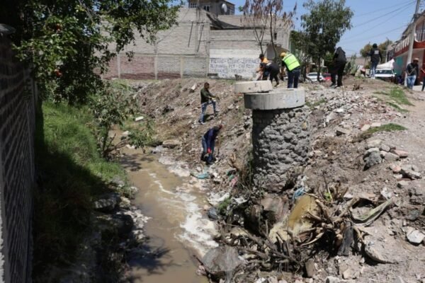 Ecatepec intensifica lucha contra descargas de aguas negras en barrancas