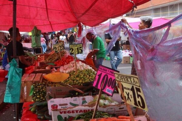 La inflación se modera: cae a 3.55% en junio de 2026