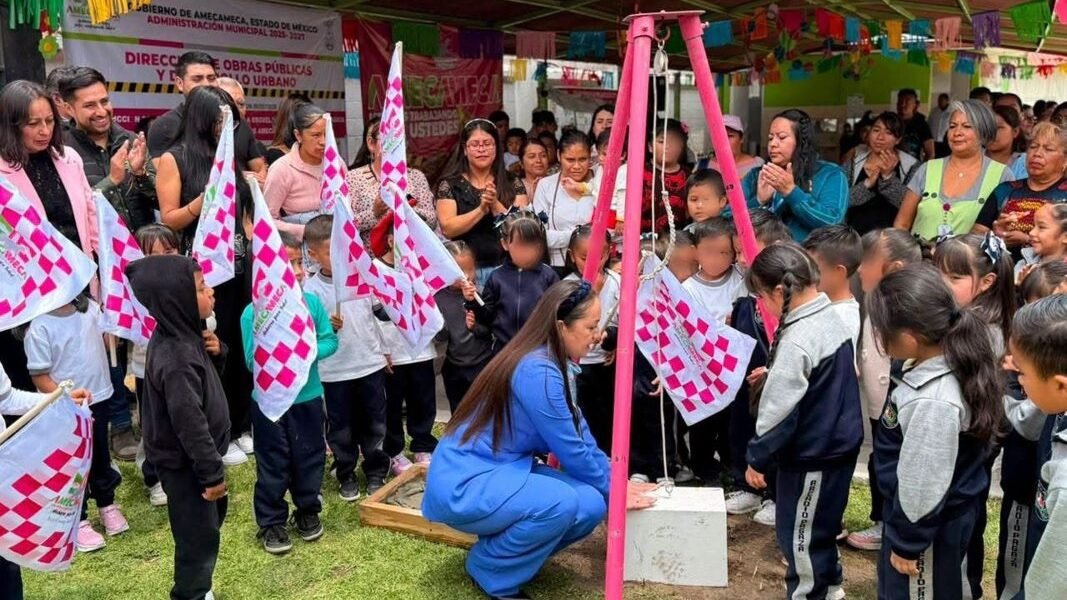 Amecameca invierte en educación: inicia construcción de techado en preescolar
