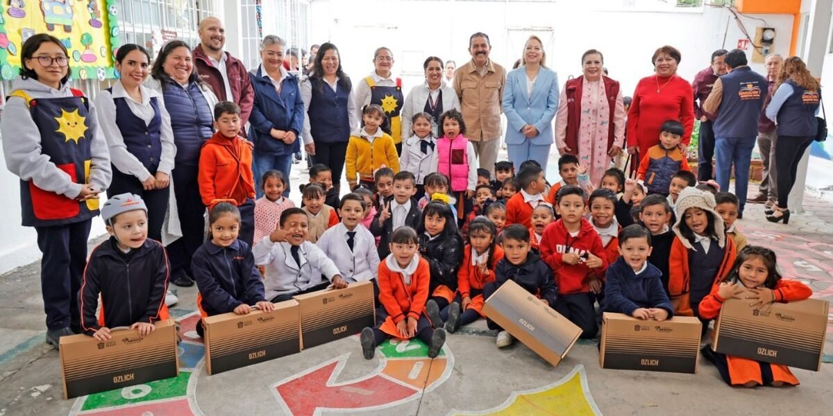 Estado de México invierte 153 millones en mejora de escuelas en cuatro municipios