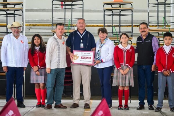Estado invierte 7.7 millones en infraestructura educativa de Zacazonapan