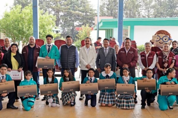 Estado de México invierte 29.8 mdp para fortalecer educación en región de volcanes