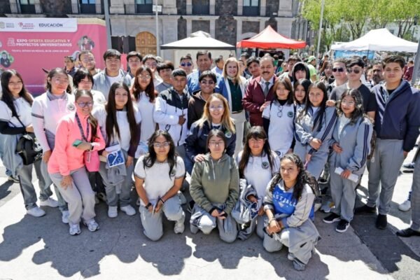 Estado de México ofrece 218 carreras en expo educativa para estudiantes de bachillerato