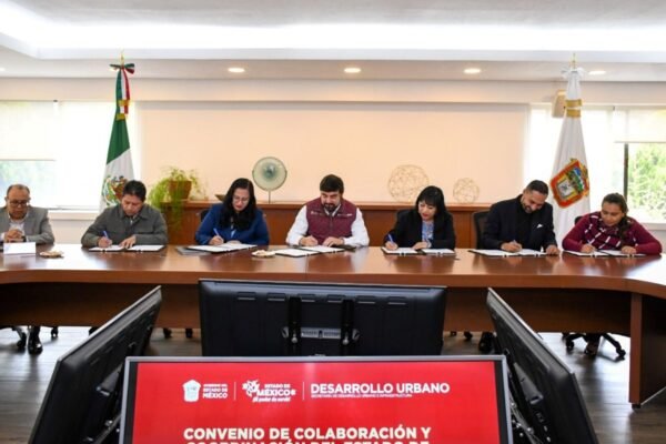 México y EdoMéx firman acuerdo para mejorar entorno de estaciones de tren