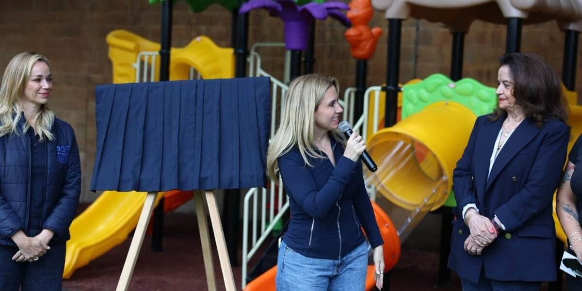 Huixquilucan instala juegos infantiles en Villa Florence: ya son 90 módulos