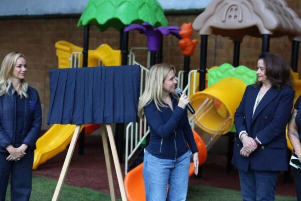 Huixquilucan instala juegos infantiles en Villa Florence: ya son 90 módulos