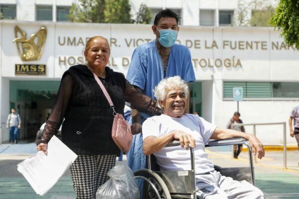 IMSS logra recuperación integral de paciente con quemaduras extensas tras tres meses