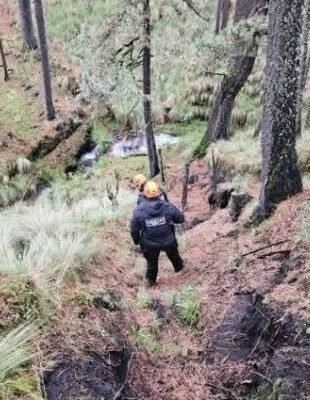 Rescatan a 6 excursionistas extraviados en el Iztaccíhuatl-Popocatépetl