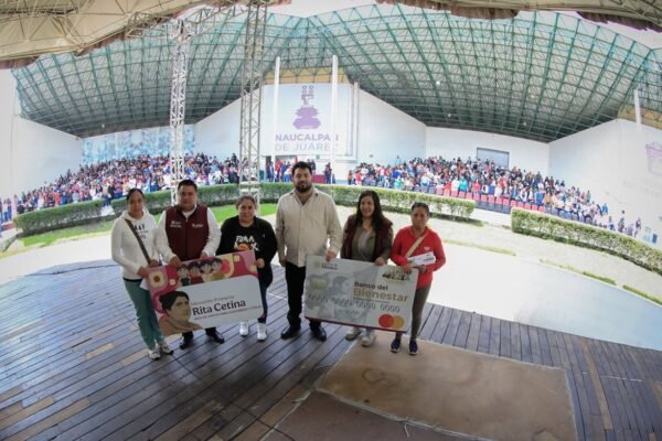Naucalpan consolida apoyo a educación con entrega de Becas Rita Cetina