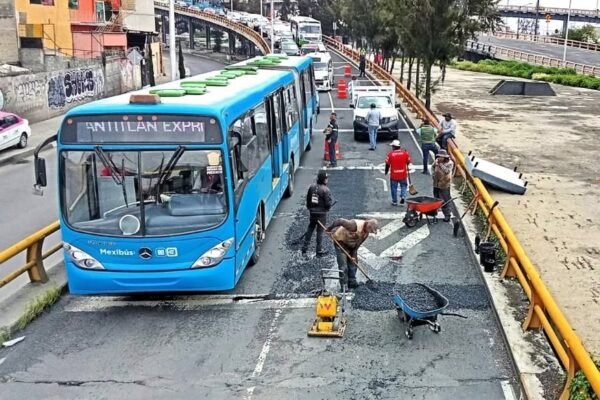 Nezahualcóyotl acelera trabajos de bacheo y mejora de vialidades