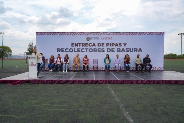 La Paz refuerza su parque vehicular con 10 unidades nuevas