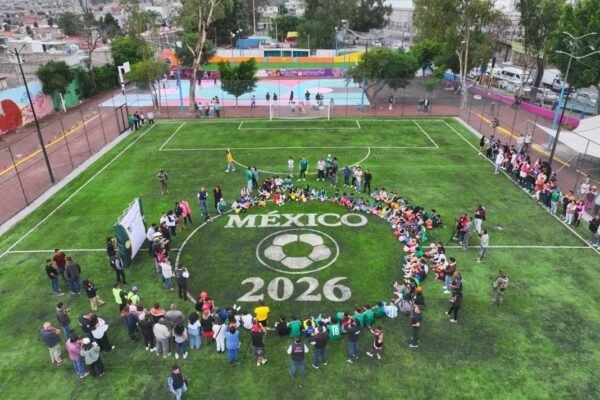 Ecatepec recupera espacios públicos: rehabilitan deportivo Río de Luz