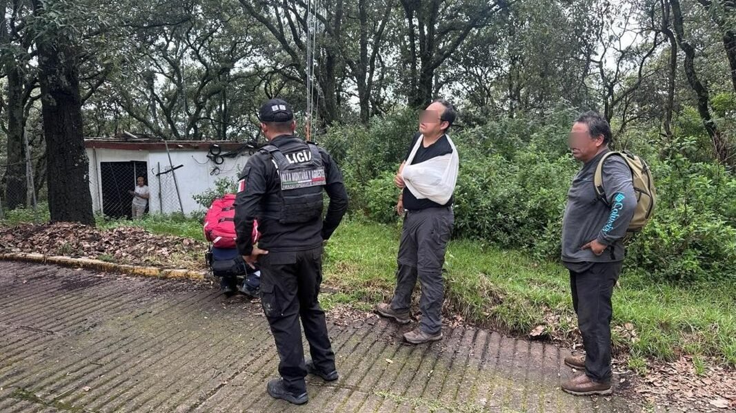 Rescatan a excursionista lesionado en la Sierra de Guadalupe