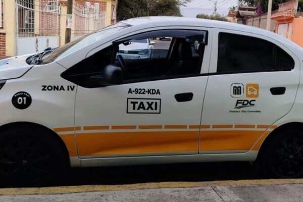 Taxi tradicional vs. apps: la batalla por la movilidad urbana