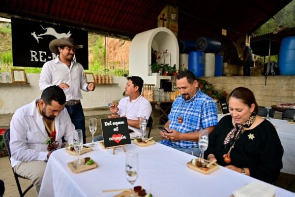 Estado de México lanza rutas turísticas del mezcal y la flor para impulsar el Sur