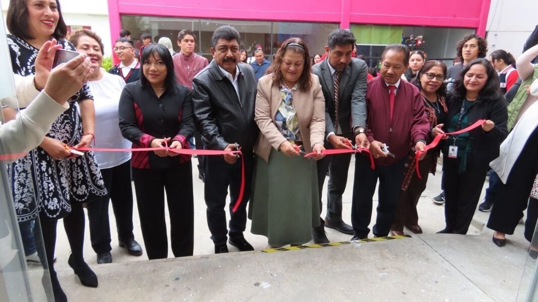 Jóvenes de la Prepa 100 exponen su talento artístico en FARO de Texcoco