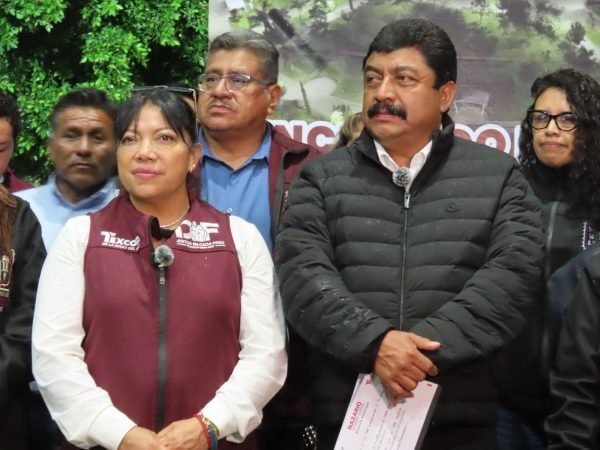 Alameda de Texcoco brilla con 300 nuevas lámparas y 220 árboles frutales