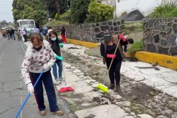 Tlalmanalco se moviliza tras torrencial lluvia que afectó cuatro localidades