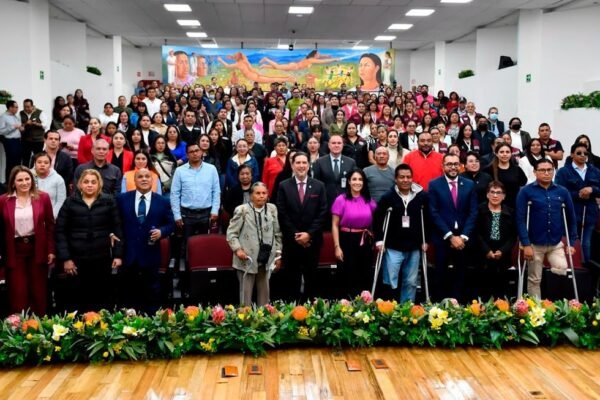 DIFEM y CODHEM firman convenio para defender derechos de personas con discapacidad