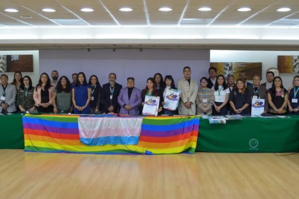Estado de México amplía servicios médicos incluyentes para población LGBTTTIQANB+