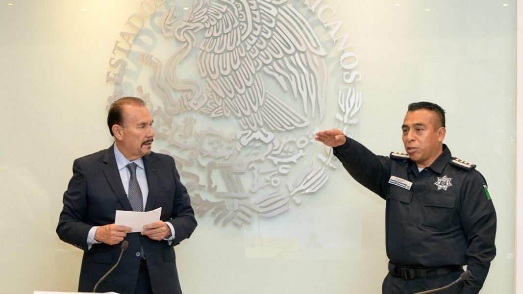Capitán de Corbeta de Marina asume dirección de Seguridad Pública en Atizapán