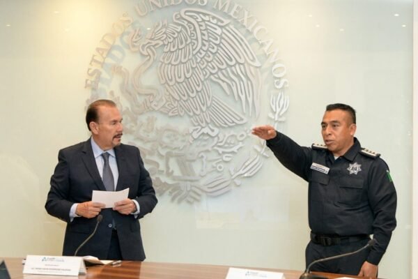 Capitán de Corbeta de Marina asume dirección de Seguridad Pública en Atizapán