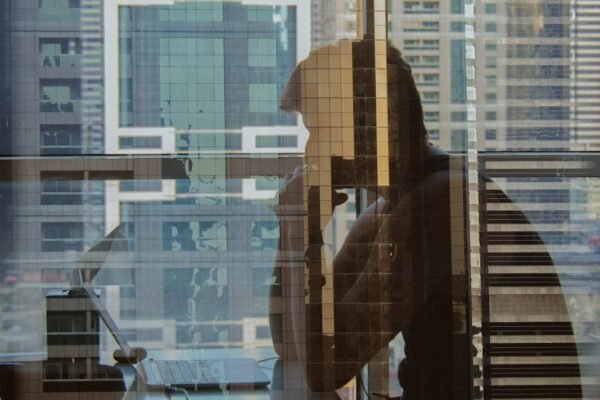 Empresario mexicano denuncia fraude interno: ¿Cuándo desconfiar de tus clientes?