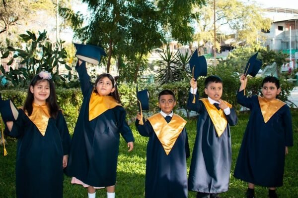 El futuro de las becas en México: cambios de estructura, continuidad en promesa