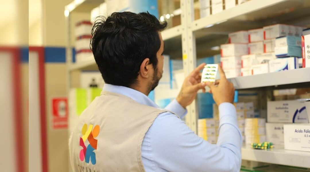 Empresa proveedora del IMSS enfrenta insolvencia: qué significa para pacientes