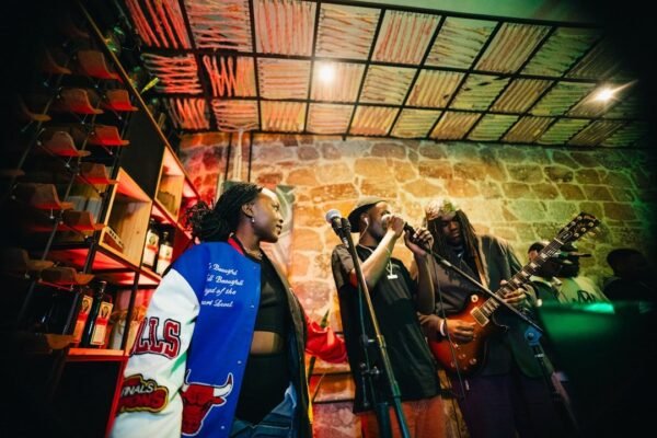 La voz silenciada: músicos indígenas reclaman su lugar en la historia del rock
